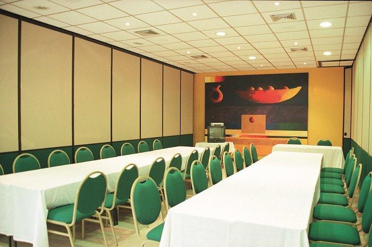 Hotel Guadaira Resort Melgar Ngoại thất bức ảnh