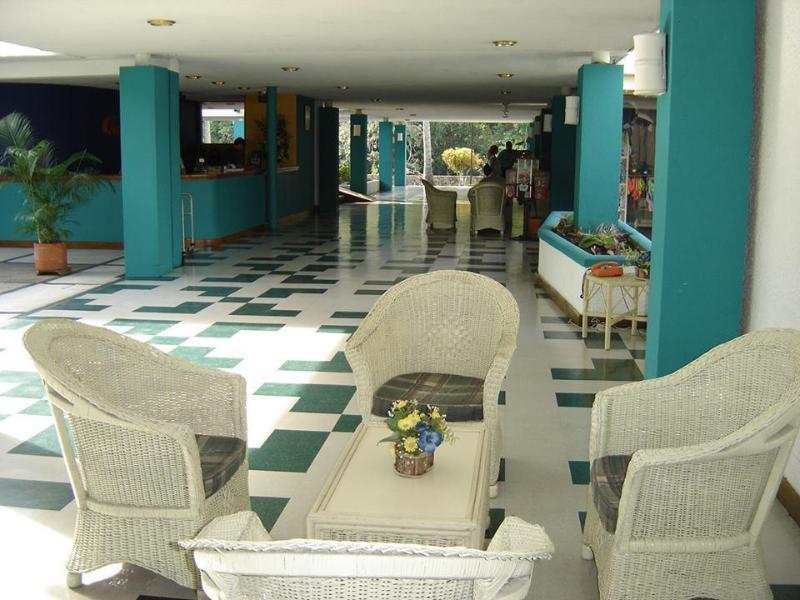 Hotel Guadaira Resort Melgar Ngoại thất bức ảnh