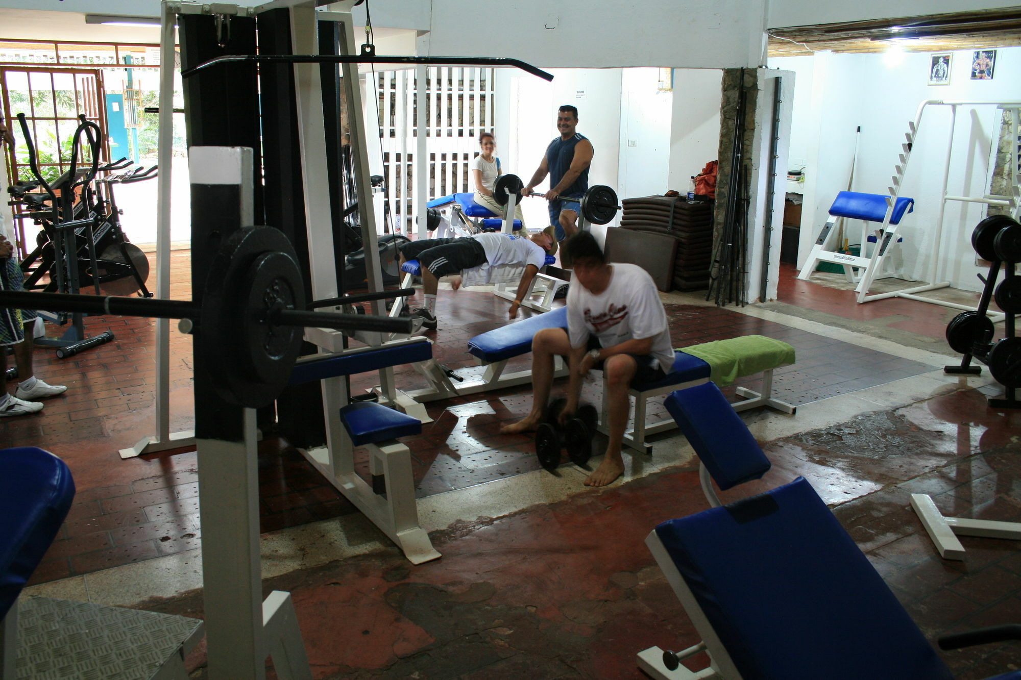 Hotel Guadaira Resort Melgar Ngoại thất bức ảnh